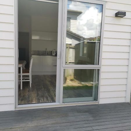 Cozy Granny Flat B&B Auckland Exterior photo